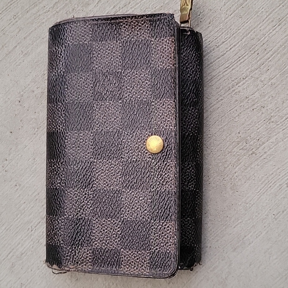 Louis Vuitton Black and Brown Wallet - Picture 1 of 14